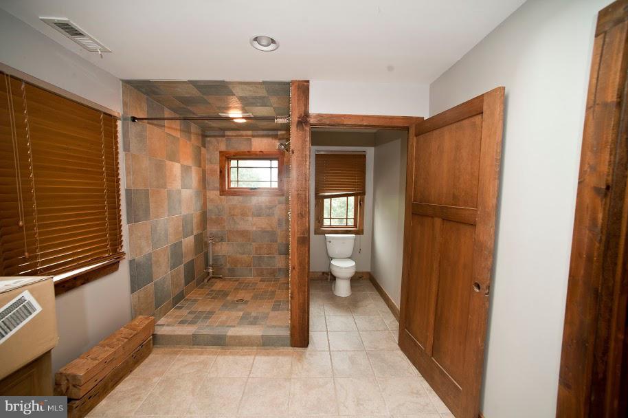 425 Walnut Grove Road Essex, MD 21221 - Photo 14 of 30 1st Floor BA