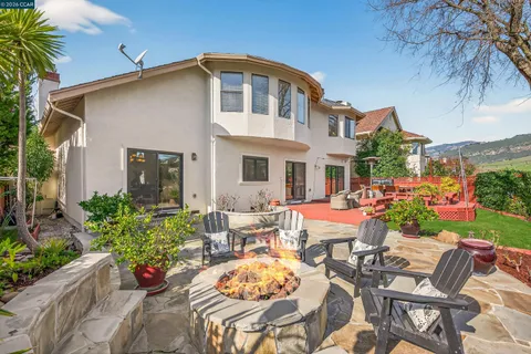 $2,598,000 | 704 Blue Spruce Drive, Danville, CA 94506