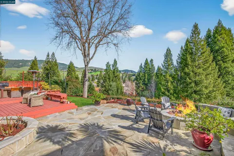 $2,598,000 | 704 Blue Spruce Drive, Danville, CA 94506