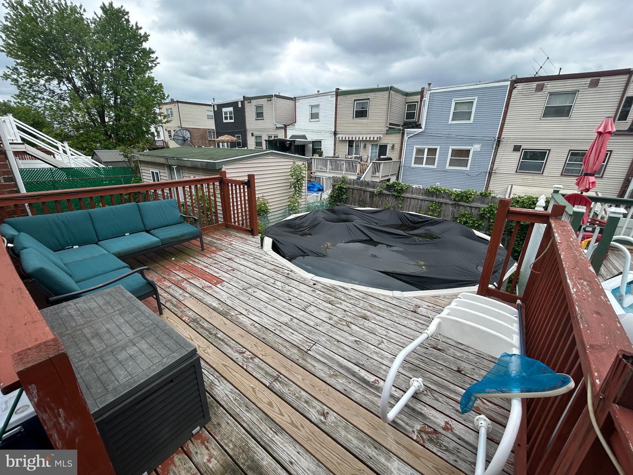 10830 Perrin Road Philadelphia, PA 19154 - Photo 25 of 26 a view of a terrace with furniture
