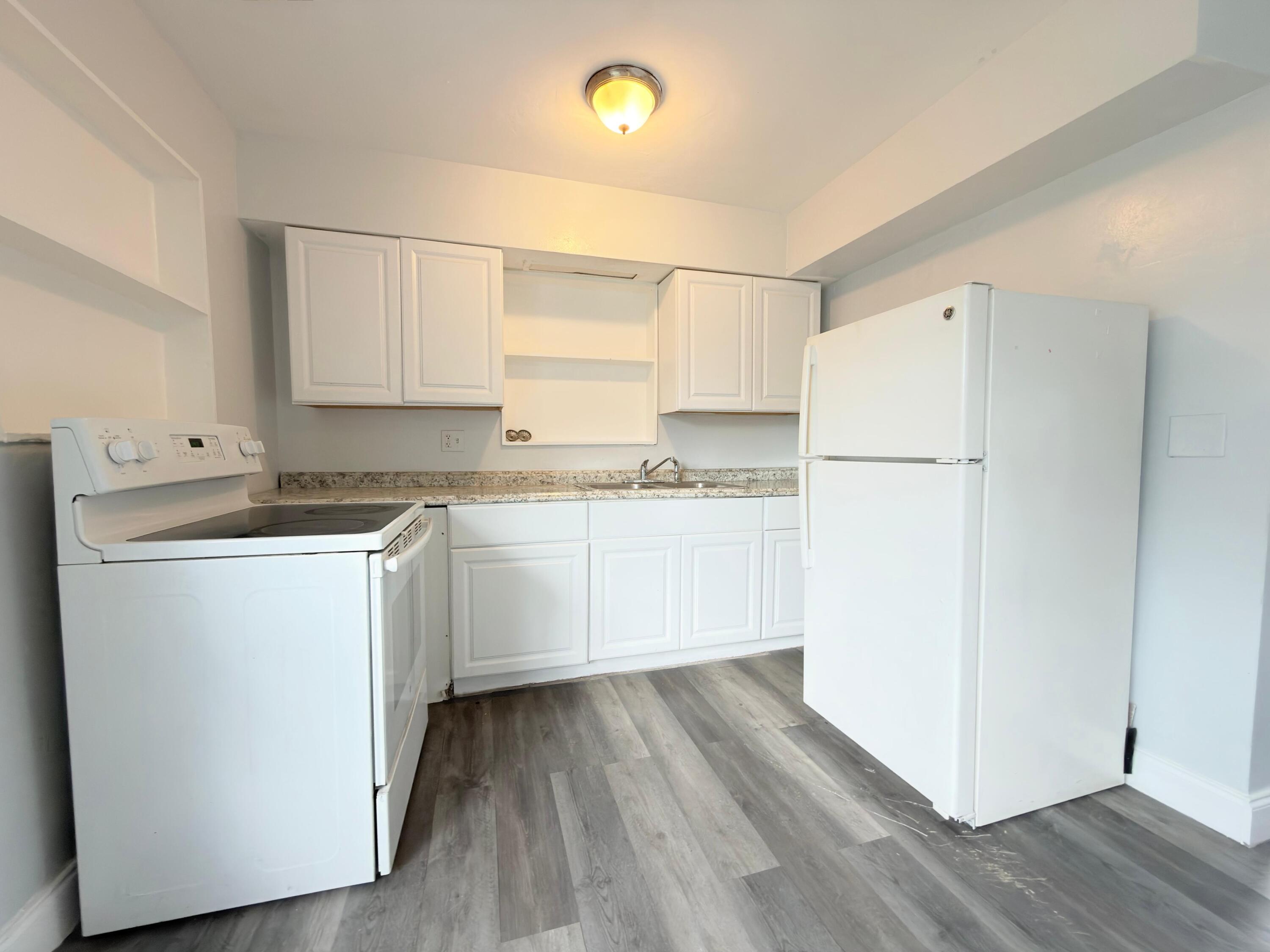 111 East 27th Street, Unit 1 Riviera Beach, FL 33404 - Photo 9 of 13 WhatsApp Image 2026-09-19 at 10.56.36 (4