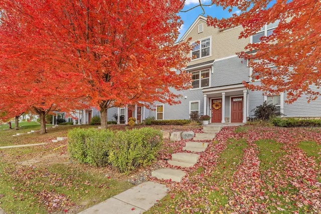 $225,000 | 3115 Clover Ridge Drive, Chaska, MN 55318