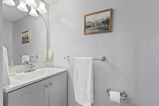 $225,000 | 3115 Clover Ridge Drive, Chaska, MN 55318