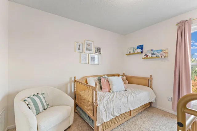 $225,000 | 3115 Clover Ridge Drive, Chaska, MN 55318