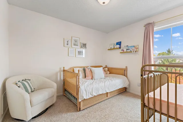 $225,000 | 3115 Clover Ridge Drive, Chaska, MN 55318