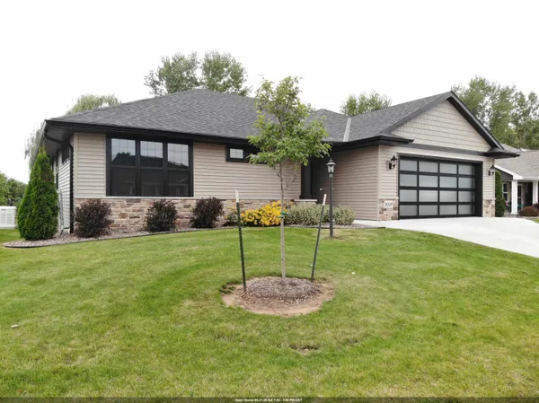 $585,000 | 5039 North Milkweed Trail, Appleton, WI 54913