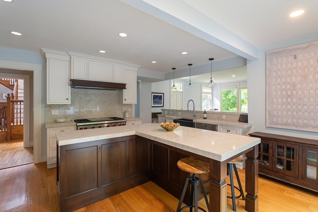 55 Coburn Road Weston, MA 02493 - Photo 8 of 42