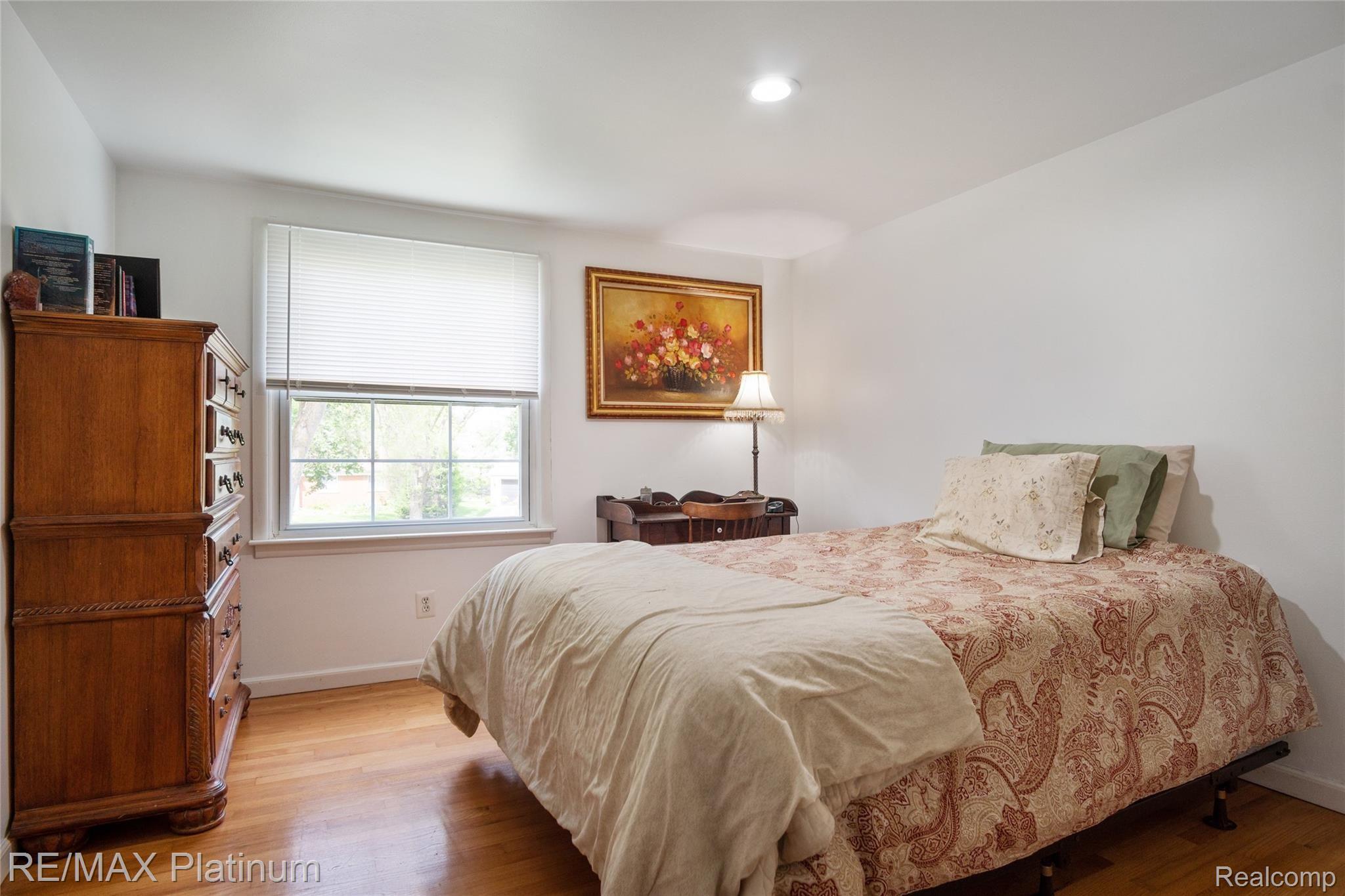624 Reed Court Northville, MI 48167 - Photo 14 of 19 17.jpg