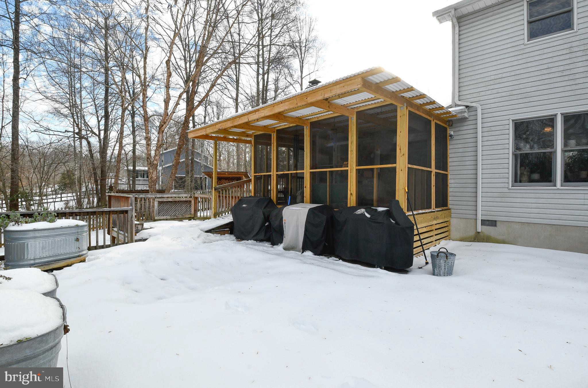 28345 Walnut Ridge Way Rhoadesville, VA 22542 - Photo 53 of 64 Screened in porch