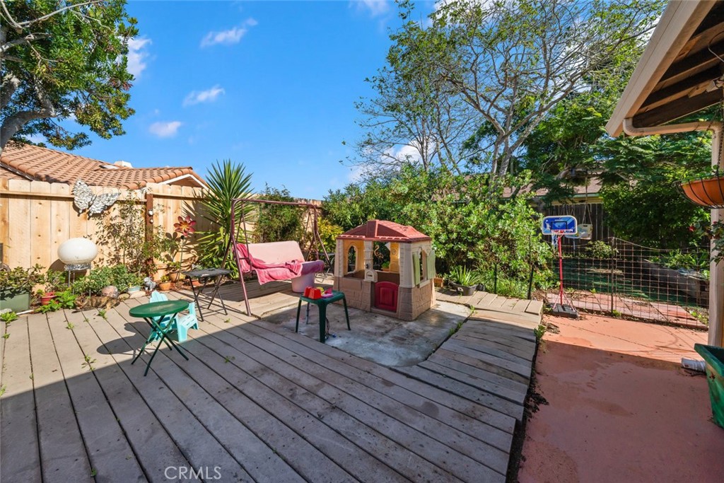 1480 Island Court Oceano, CA 93445 - Photo 26 of 31 a deck view with a seating space