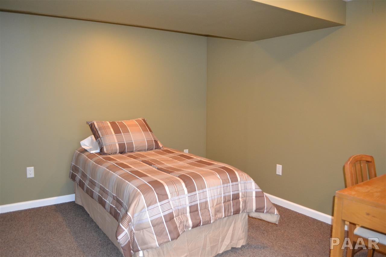 1623 West Geneva Road Peoria, IL 61615 - Photo 19 of 22 Gallery Image 19