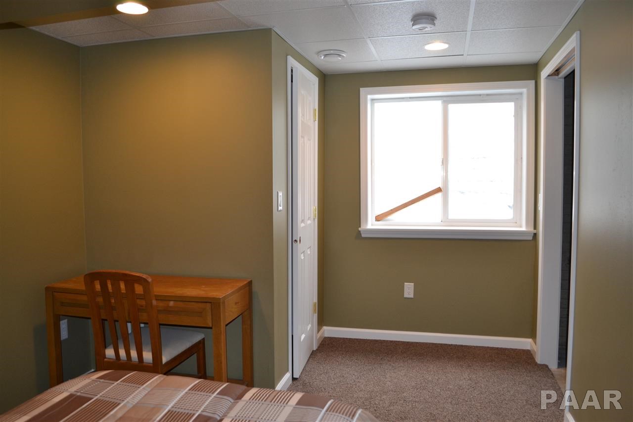 1623 West Geneva Road Peoria, IL 61615 - Photo 20 of 22 Gallery Image 20
