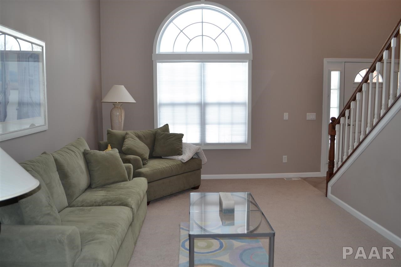 1623 West Geneva Road Peoria, IL 61615 - Photo 3 of 22 Gallery Image 3