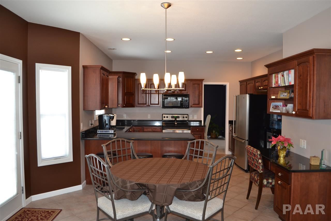 1623 West Geneva Road Peoria, IL 61615 - Photo 7 of 22 Gallery Image 7