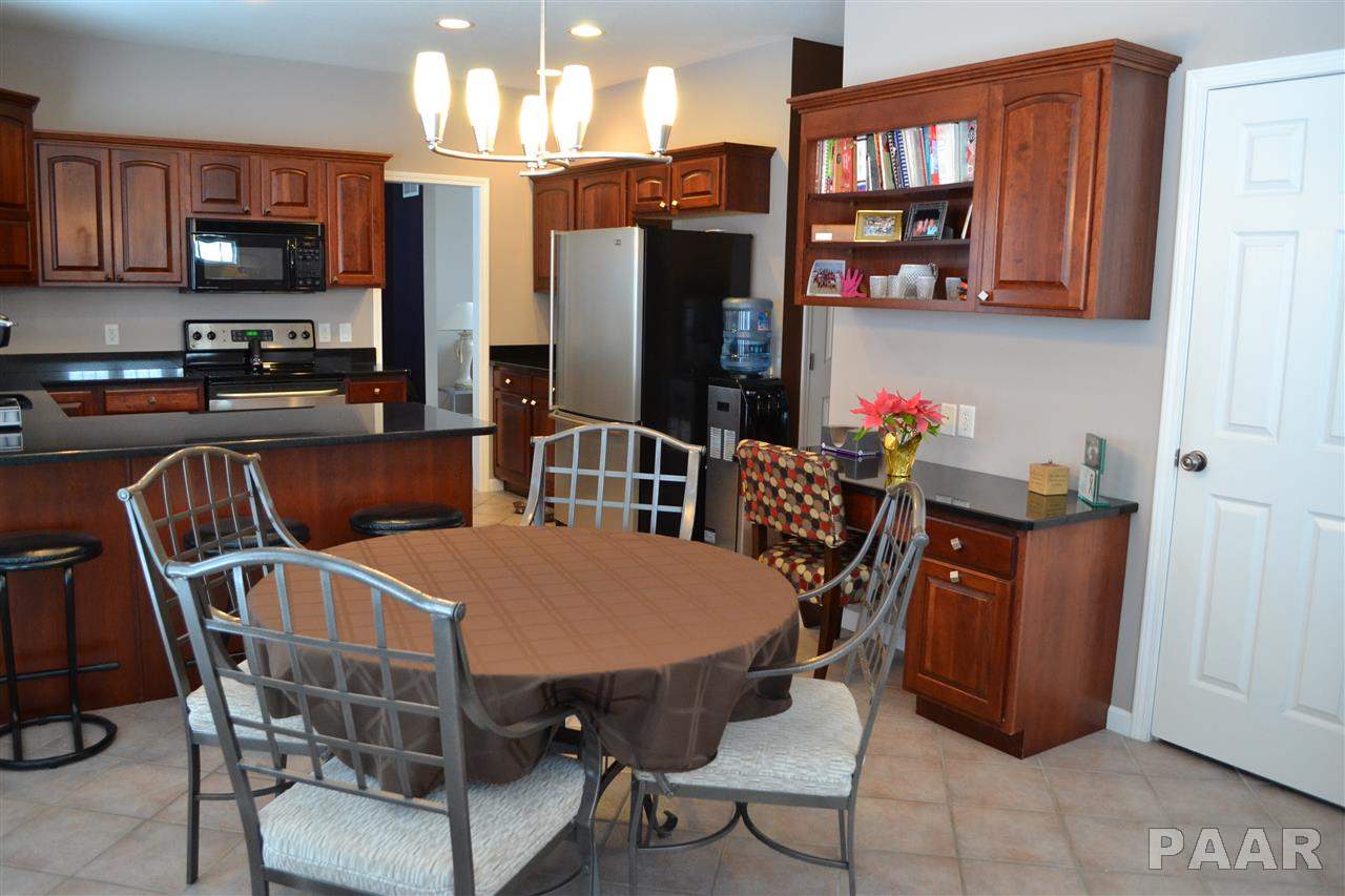 1623 West Geneva Road Peoria, IL 61615 - Photo 10 of 22 Gallery Image 10