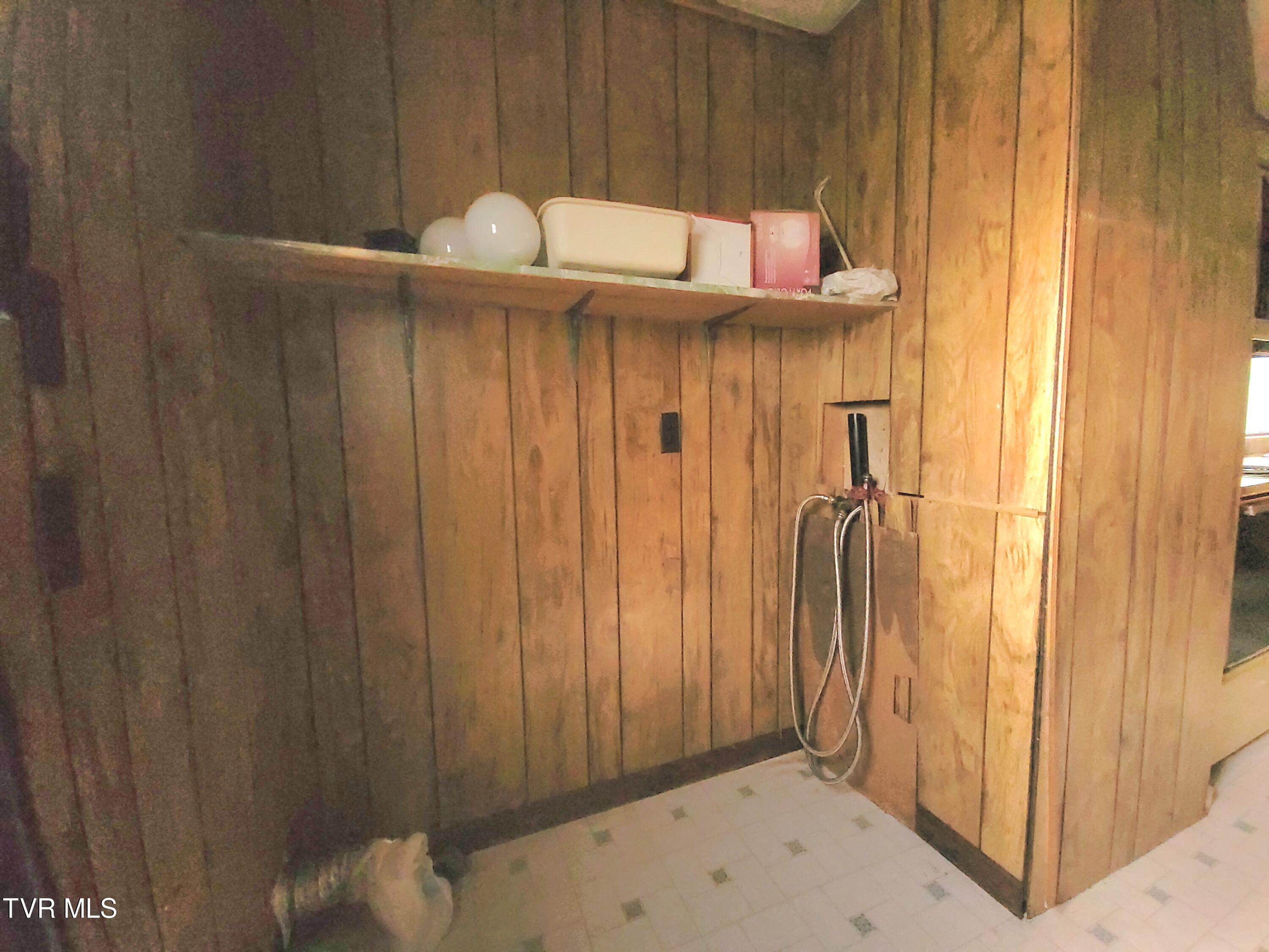 368 Charlie Hicks Road Jonesborough, TN 37659 - Photo 14 of 29 20240531_153456