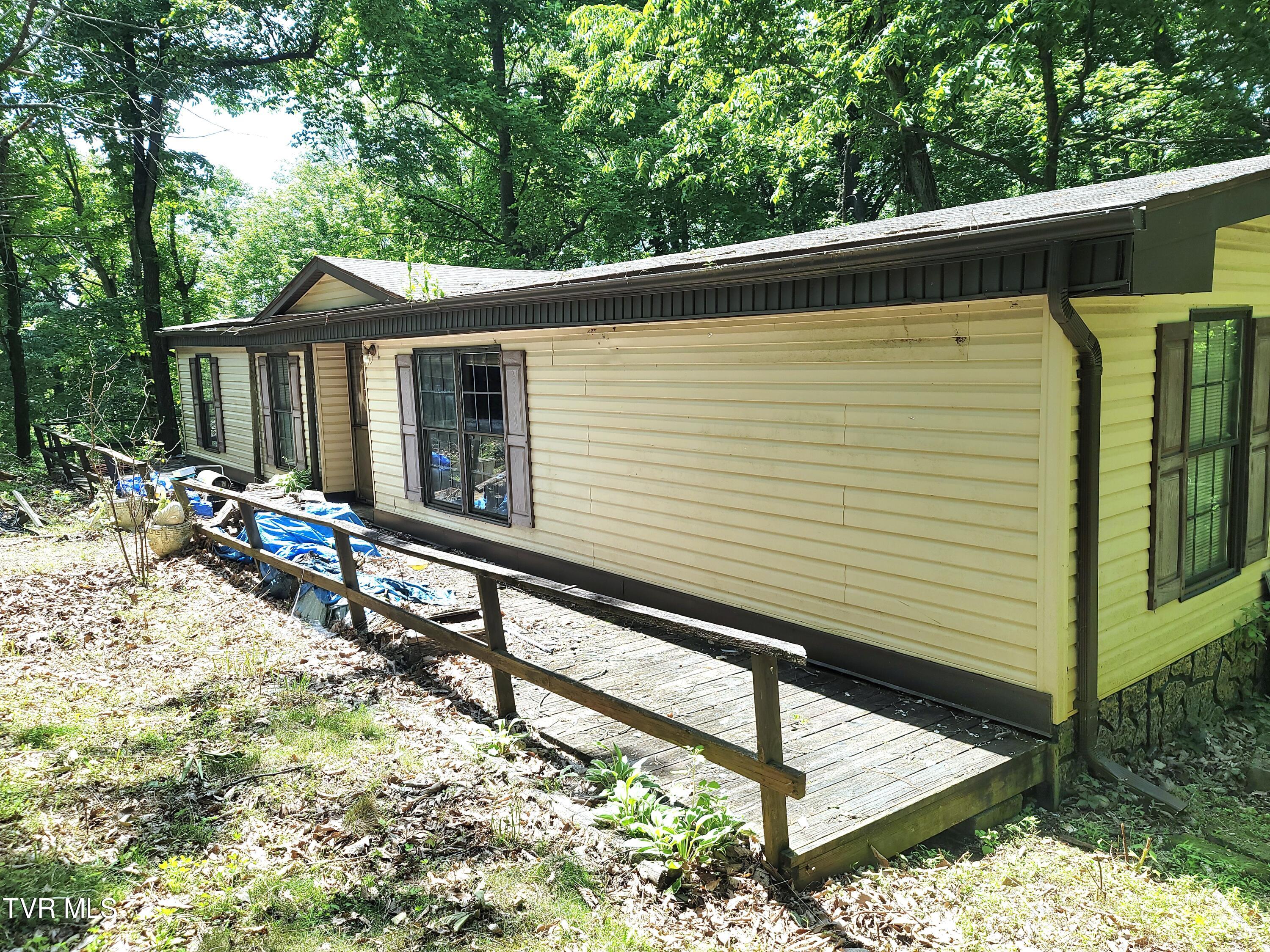 368 Charlie Hicks Road Jonesborough, TN 37659 - Photo 26 of 29 20240530_150007
