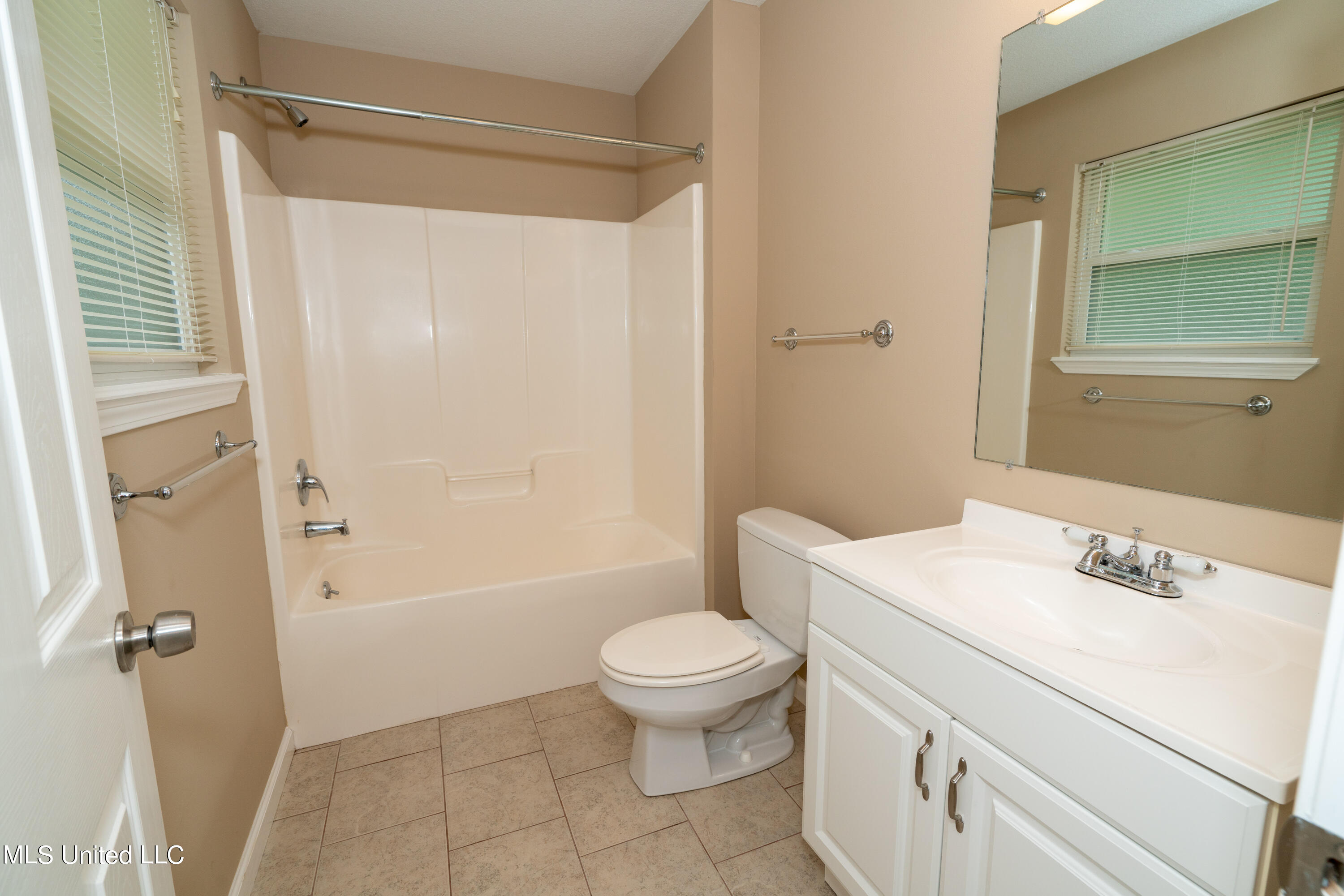 22407 Freddie Frank Road, Unit B Long Beach, MS 39560 - Photo 15 of 17 22407 Freddy Frank Road-01864