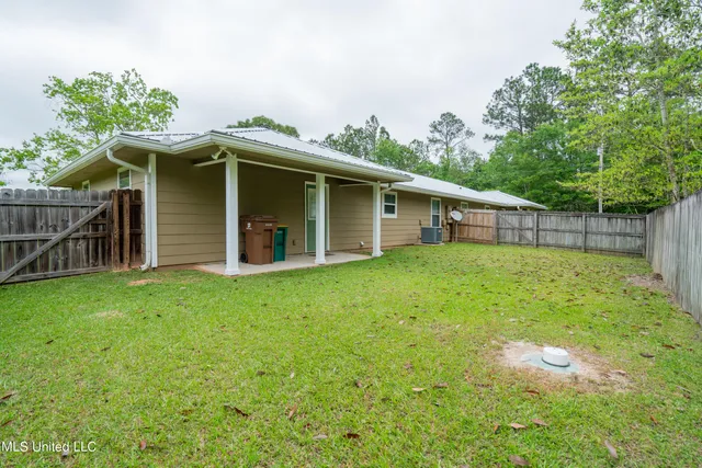 $1,500 | 22407 Freddie Frank Road, Unit B, Long Beach, MS 39560