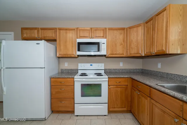 $1,500 | 22407 Freddie Frank Road, Unit B, Long Beach, MS 39560