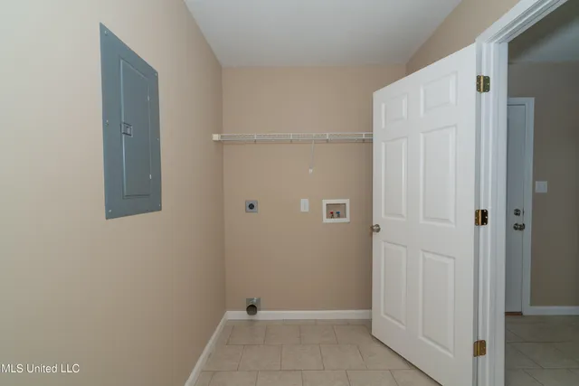 $1,500 | 22407 Freddie Frank Road, Unit B, Long Beach, MS 39560