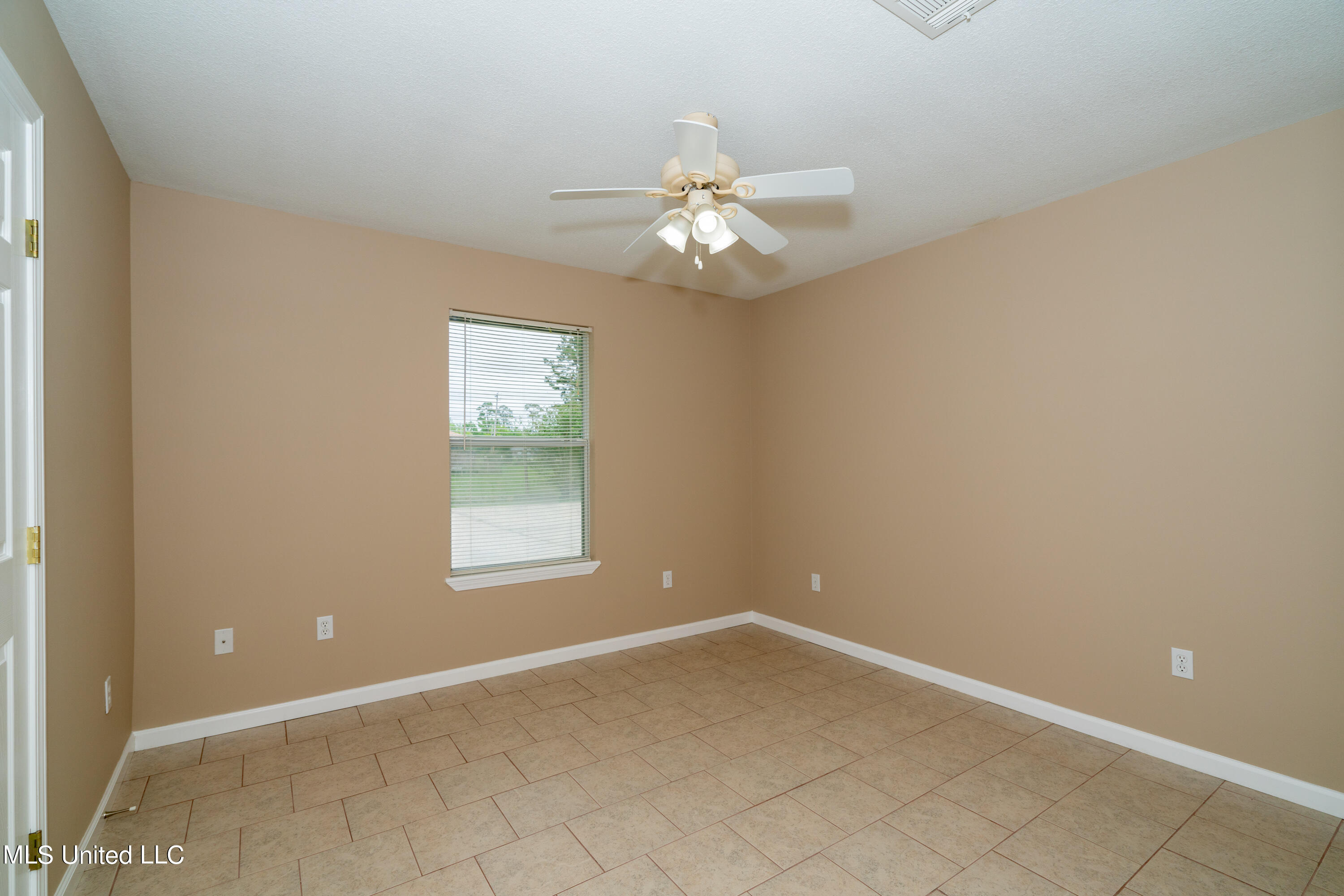 22407 Freddie Frank Road, Unit B Long Beach, MS 39560 - Photo 10 of 17 22407 Freddy Frank Road-01850