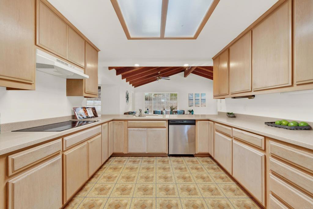 4242 Avenida Gregory Spring Valley, CA 91977 - Photo 27 of 68