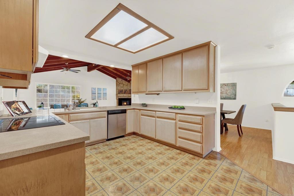 4242 Avenida Gregory Spring Valley, CA 91977 - Photo 28 of 68