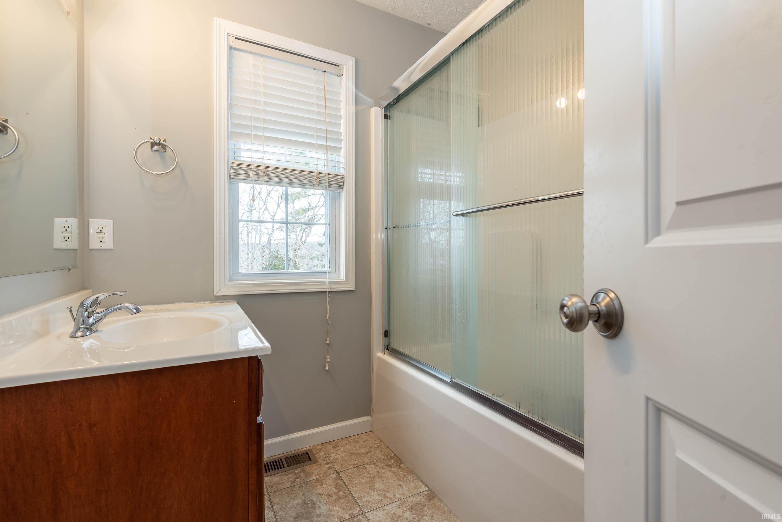 2578 South Flat Rock Road Bloomington, IN 47403 - Photo 19 of 21