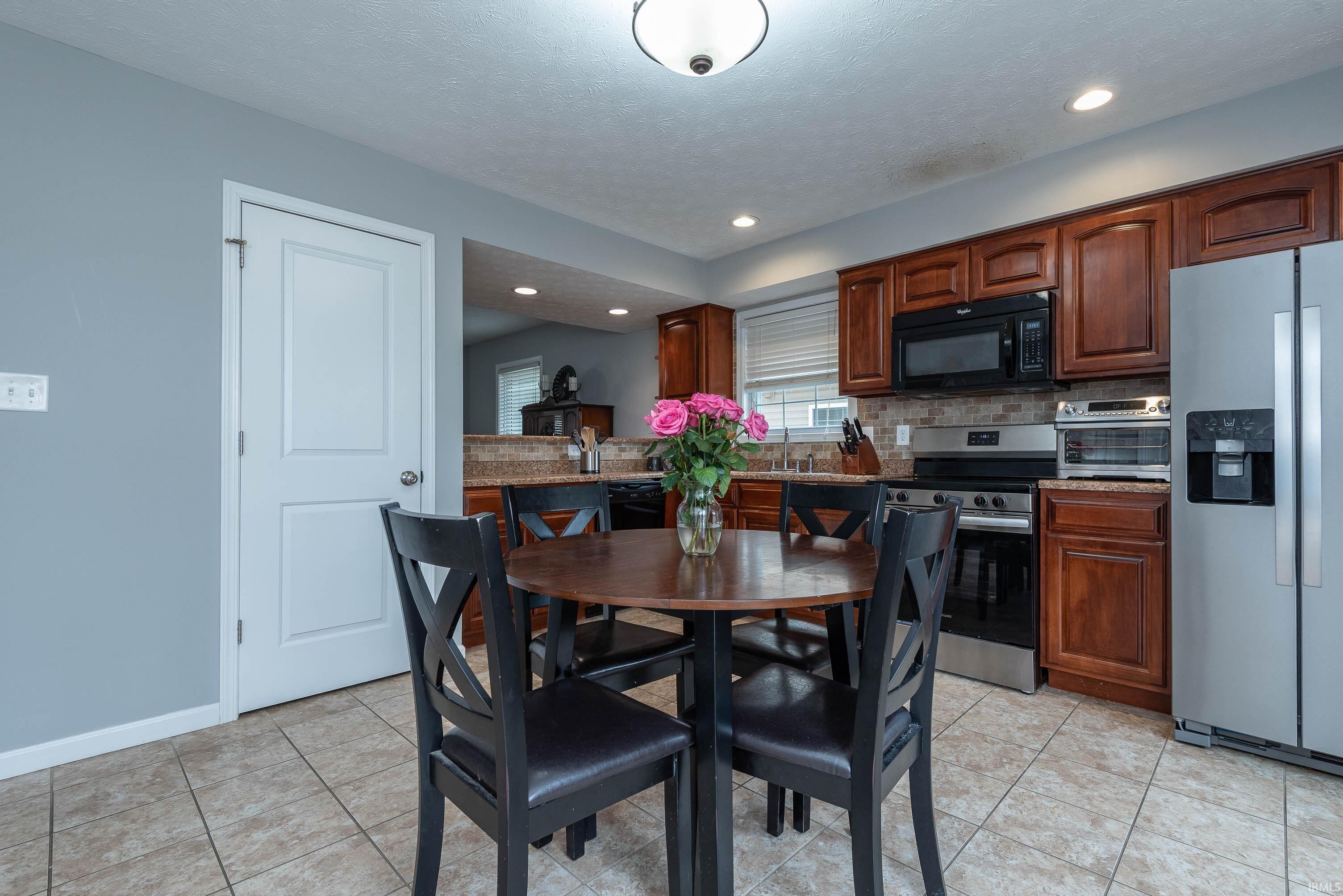 2578 South Flat Rock Road Bloomington, IN 47403 - Photo 6 of 21