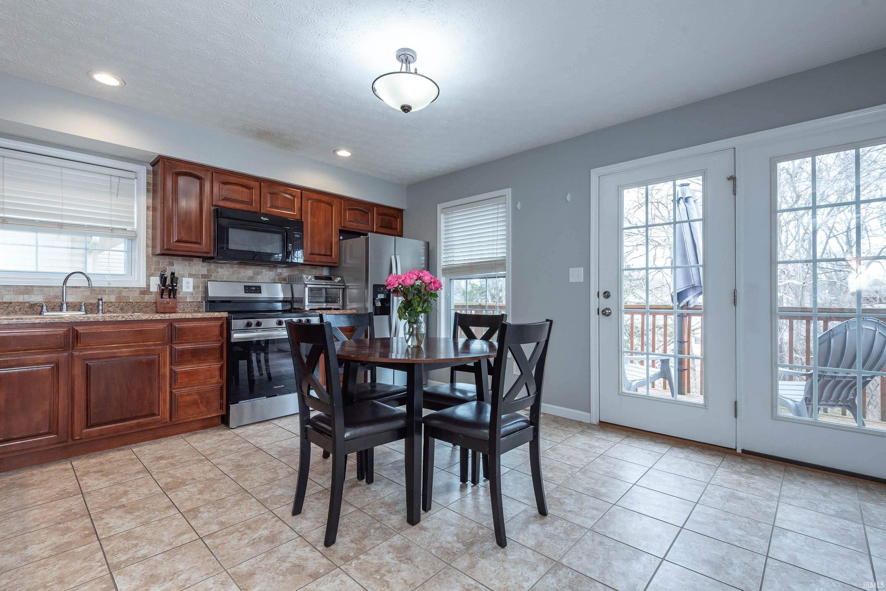 2578 South Flat Rock Road Bloomington, IN 47403 - Photo 7 of 21