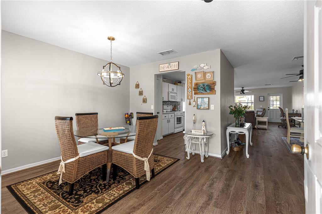 9815 Southwest 92nd Place Road Ocala, FL 34481 - Photo 10 of 39