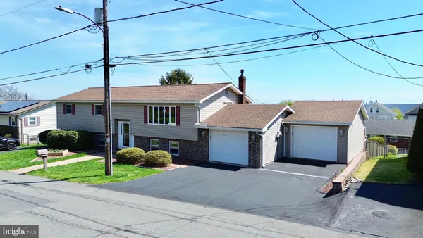$289,000 | 240 Arizona Avenue, Shenandoah, PA 17976
