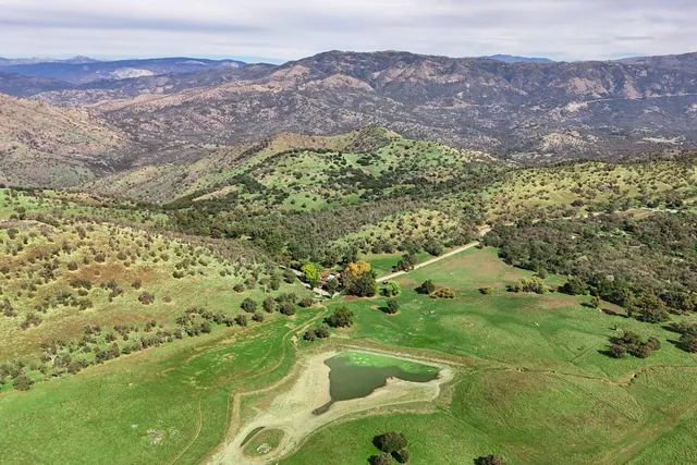 $2,500,000 | 35294 Ruth Hill Road, Clovis, CA 93619