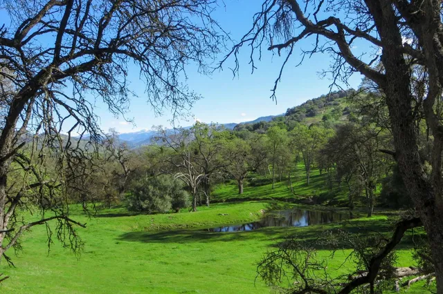 $2,500,000 | 35294 Ruth Hill Road, Clovis, CA 93619