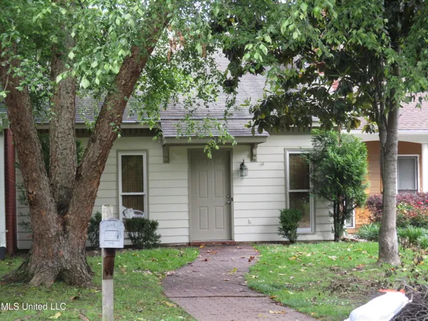$1,550 | 230 Bridgeford Boulevard, Ridgeland, MS 39157