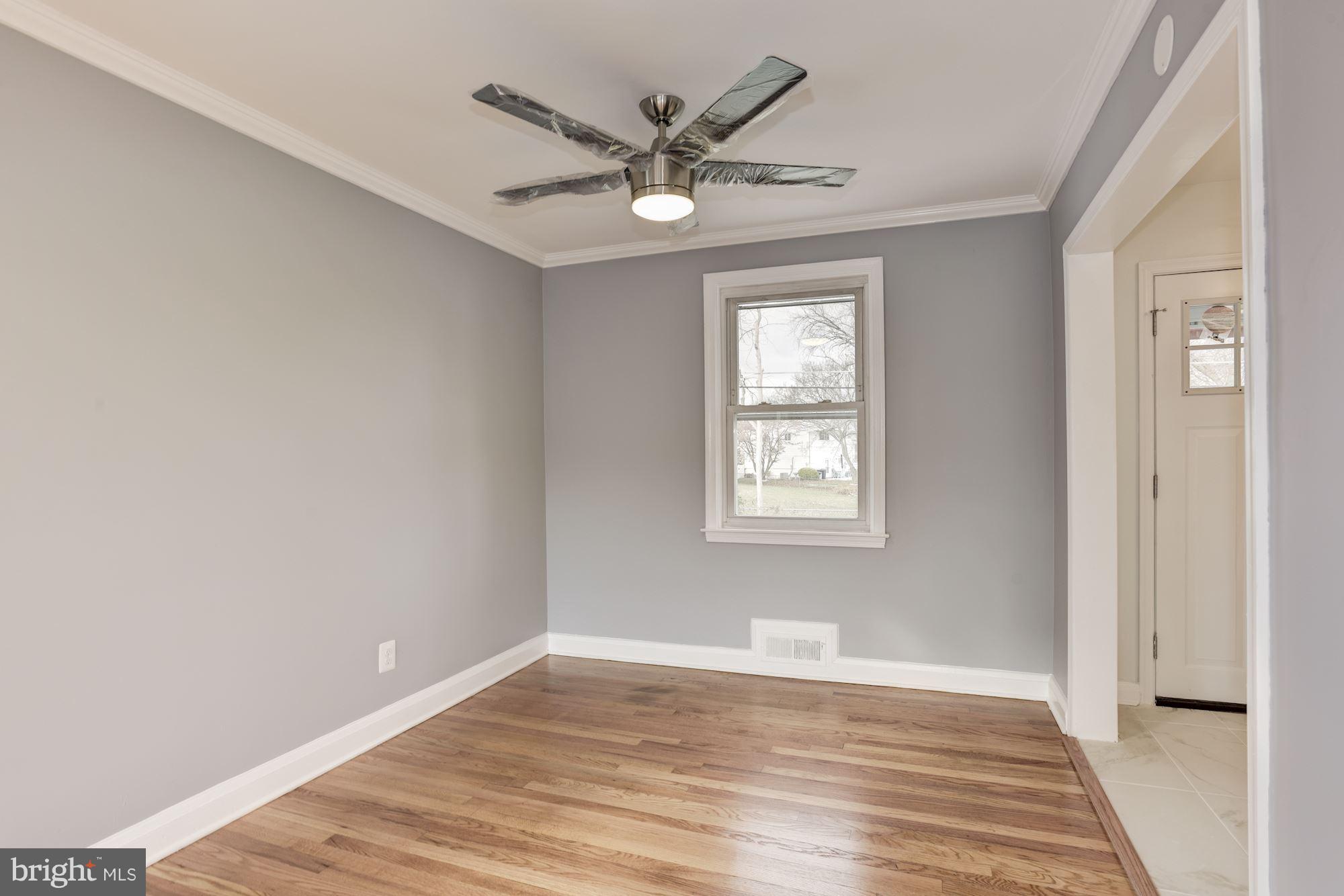 3400 Mayfair Road Baltimore, MD 21207 - Photo 9 of 27 Dining Room