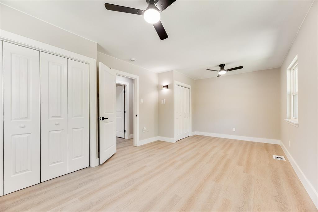 206 Senter Valley Road Irving, TX 75060 - Photo 11 of 27