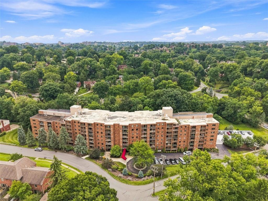 1500 Cochran Road, Unit 409 Pittsburgh, PA 15243 - Photo 1 of 26 Gallery Image 1