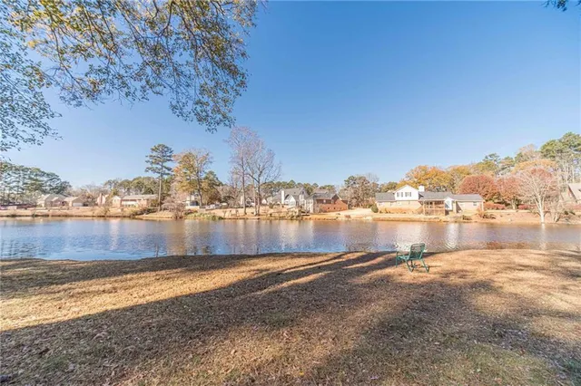 a view of street with yard