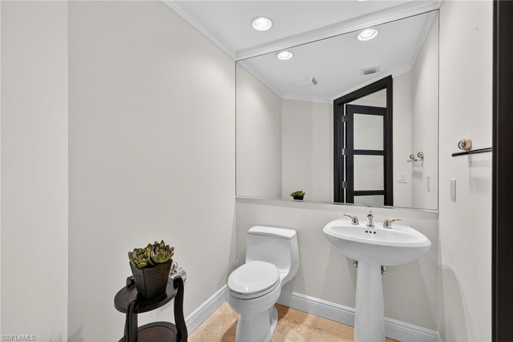 285 Grande Way, Unit 705 Naples, FL 34110 - Photo 26 of 44