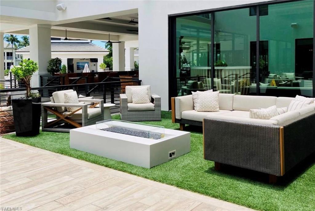 285 Grande Way, Unit 705 Naples, FL 34110 - Photo 39 of 44 outdoor lounge