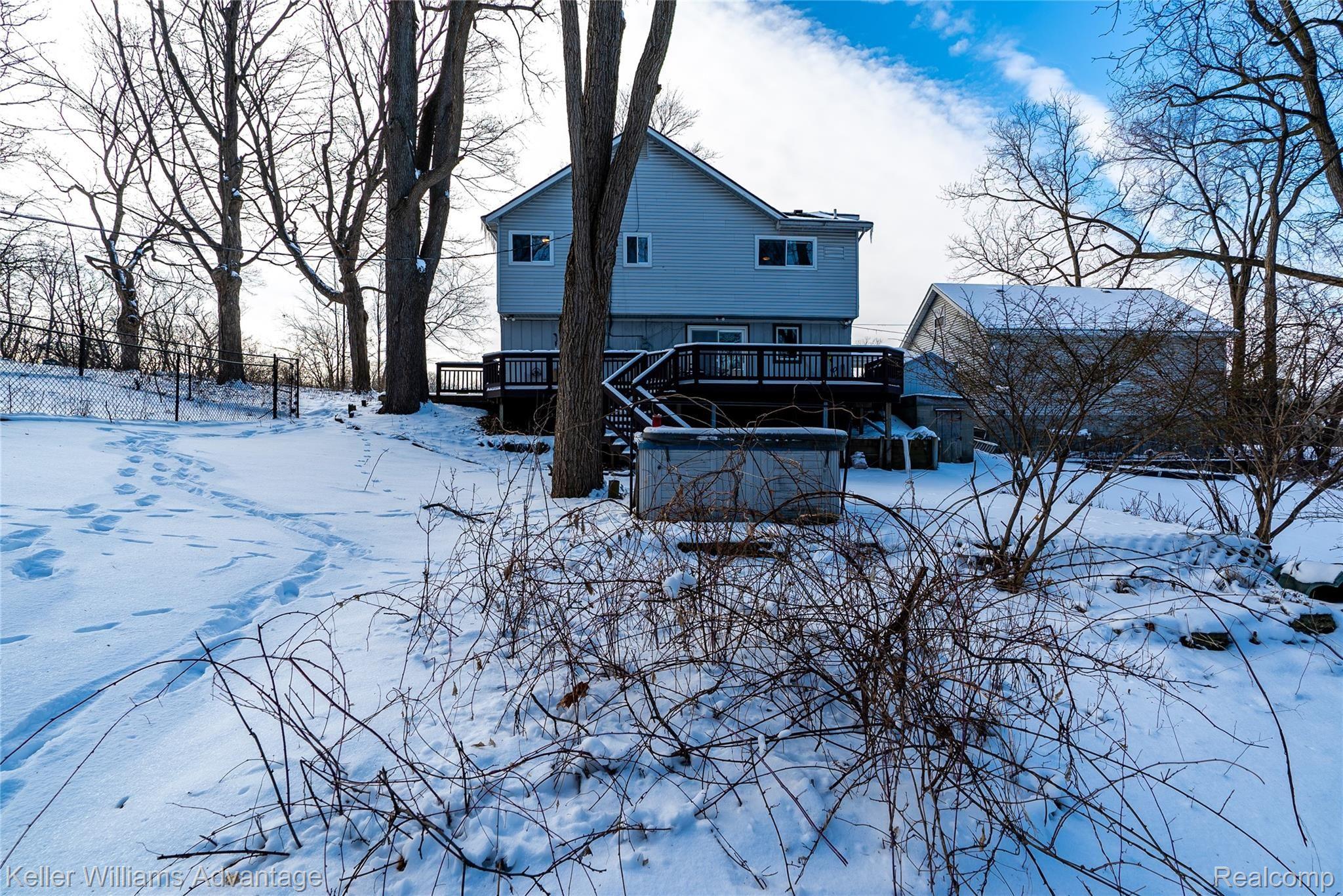 25716 Power Road Farmington, MI 48336 - Photo 33 of 45 PowerRd_25716_Back 2.jpg