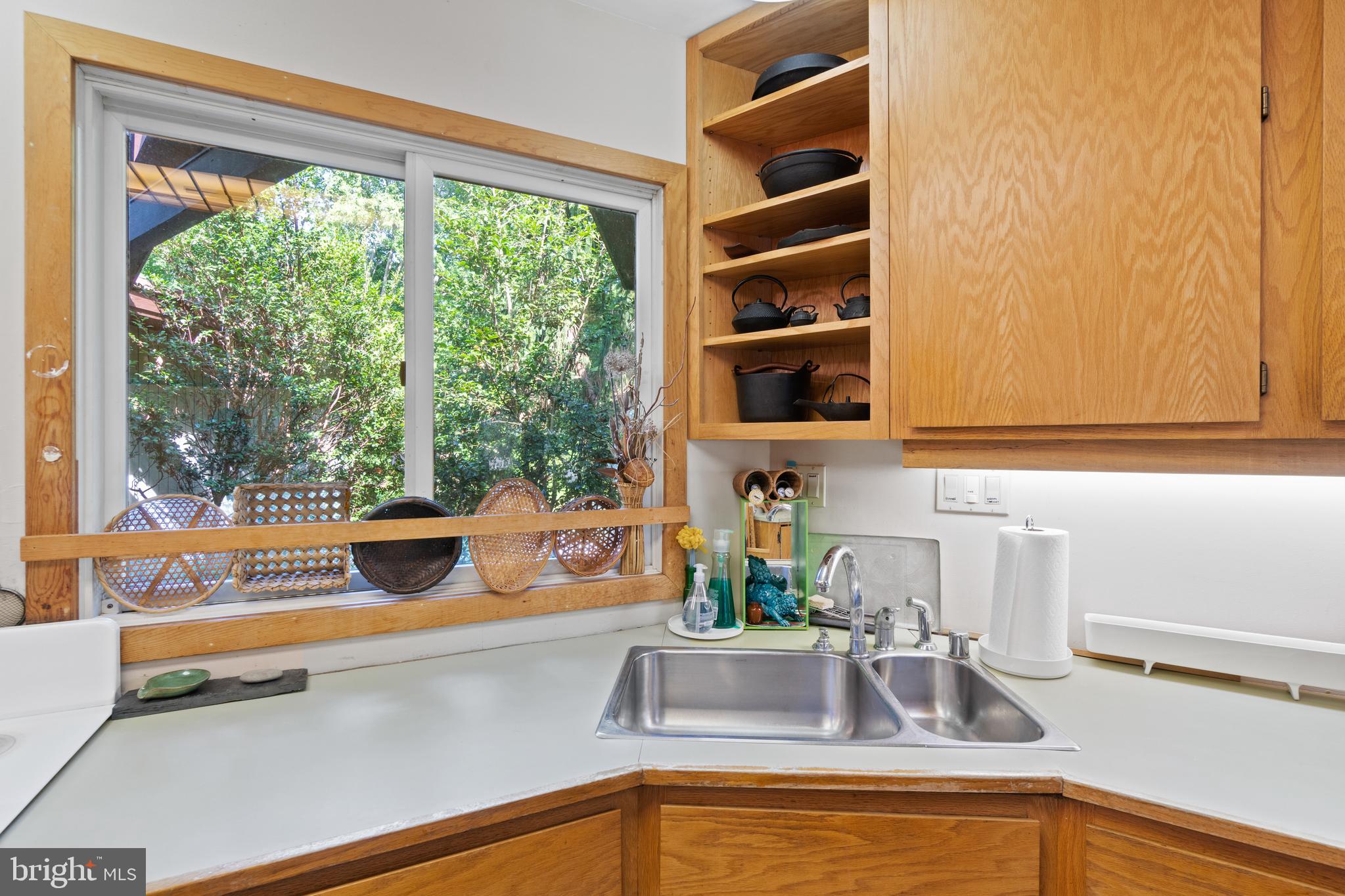 12211 Riverview Road Fort Washington, MD 20744 - Photo 17 of 45 kitchen