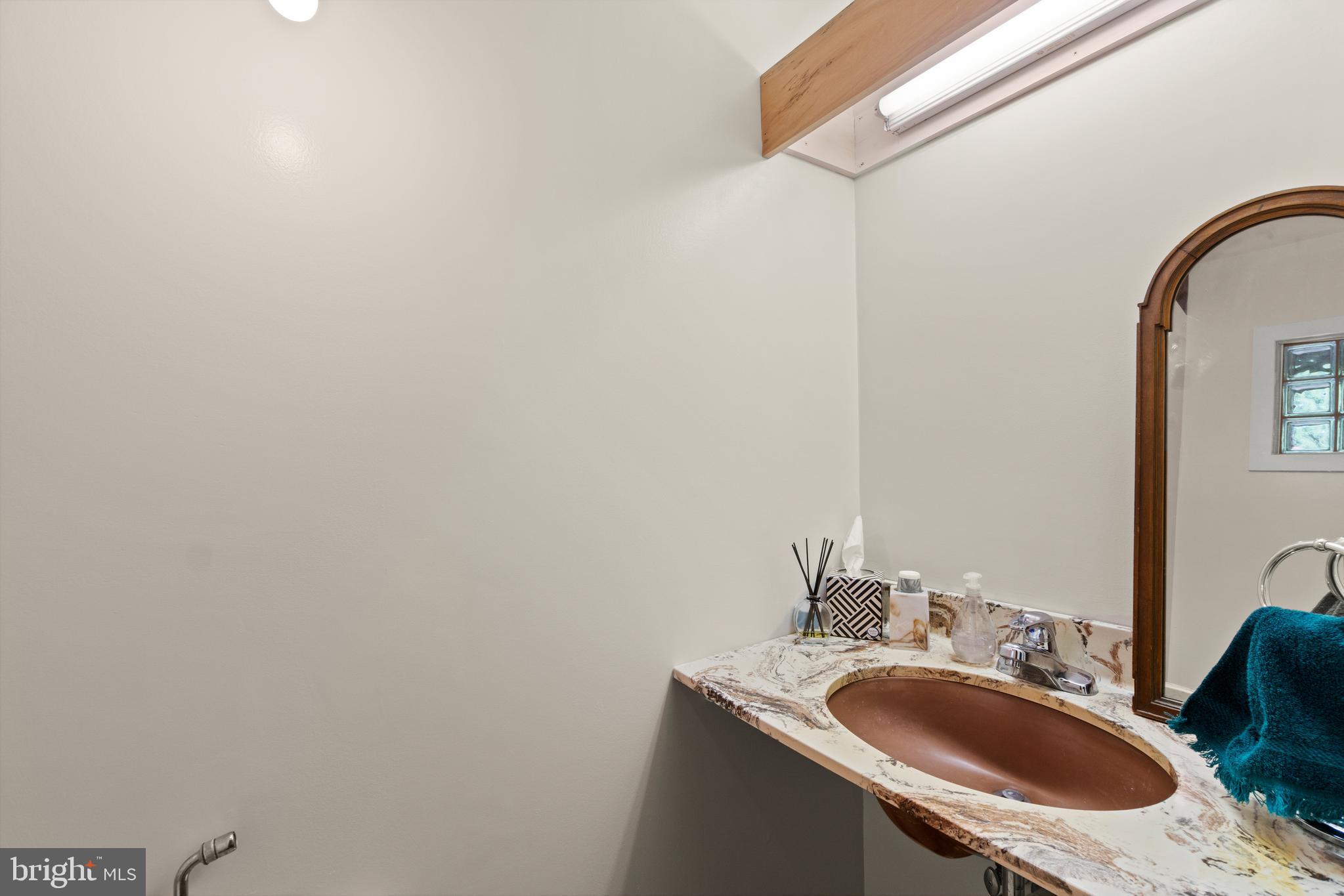 12211 Riverview Road Fort Washington, MD 20744 - Photo 30 of 45 primary bathroom