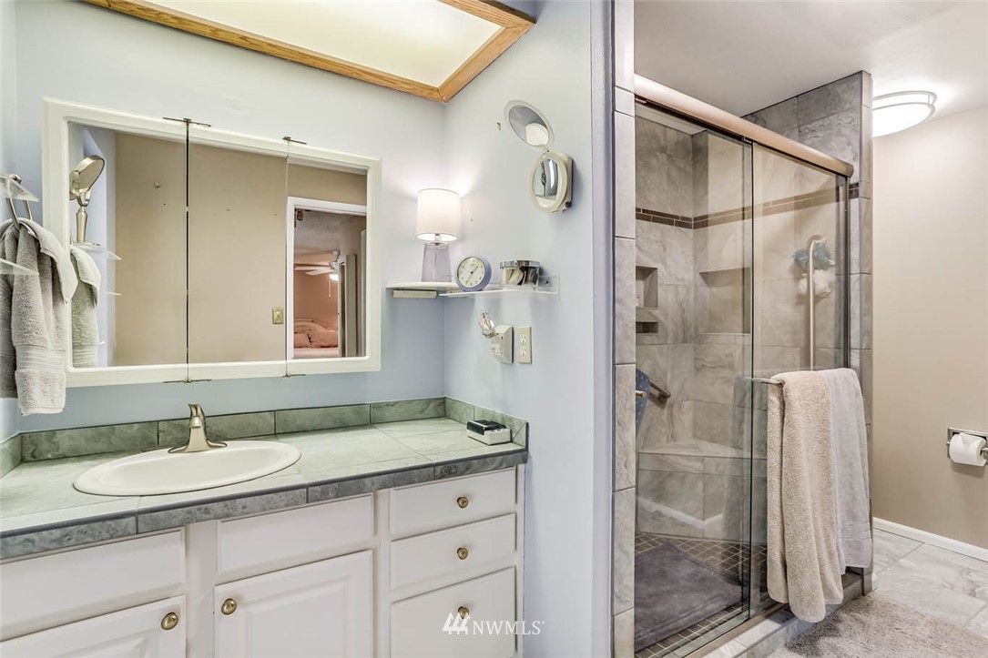 14666 Southeast 173rd Street Renton, WA 98058 - Photo 17 of 29 Gallery Image 17