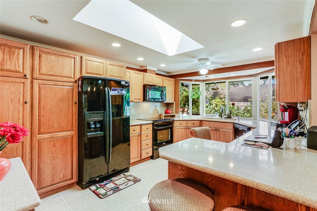 14666 Southeast 173rd Street Renton, WA 98058 - Photo 10 of 29 Gallery Image 10