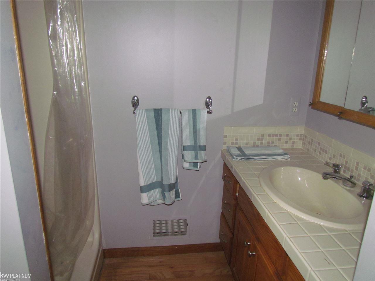 21790 Bordman Road Armada, MI 48005 - Photo 22 of 39 31350627-21.JPG