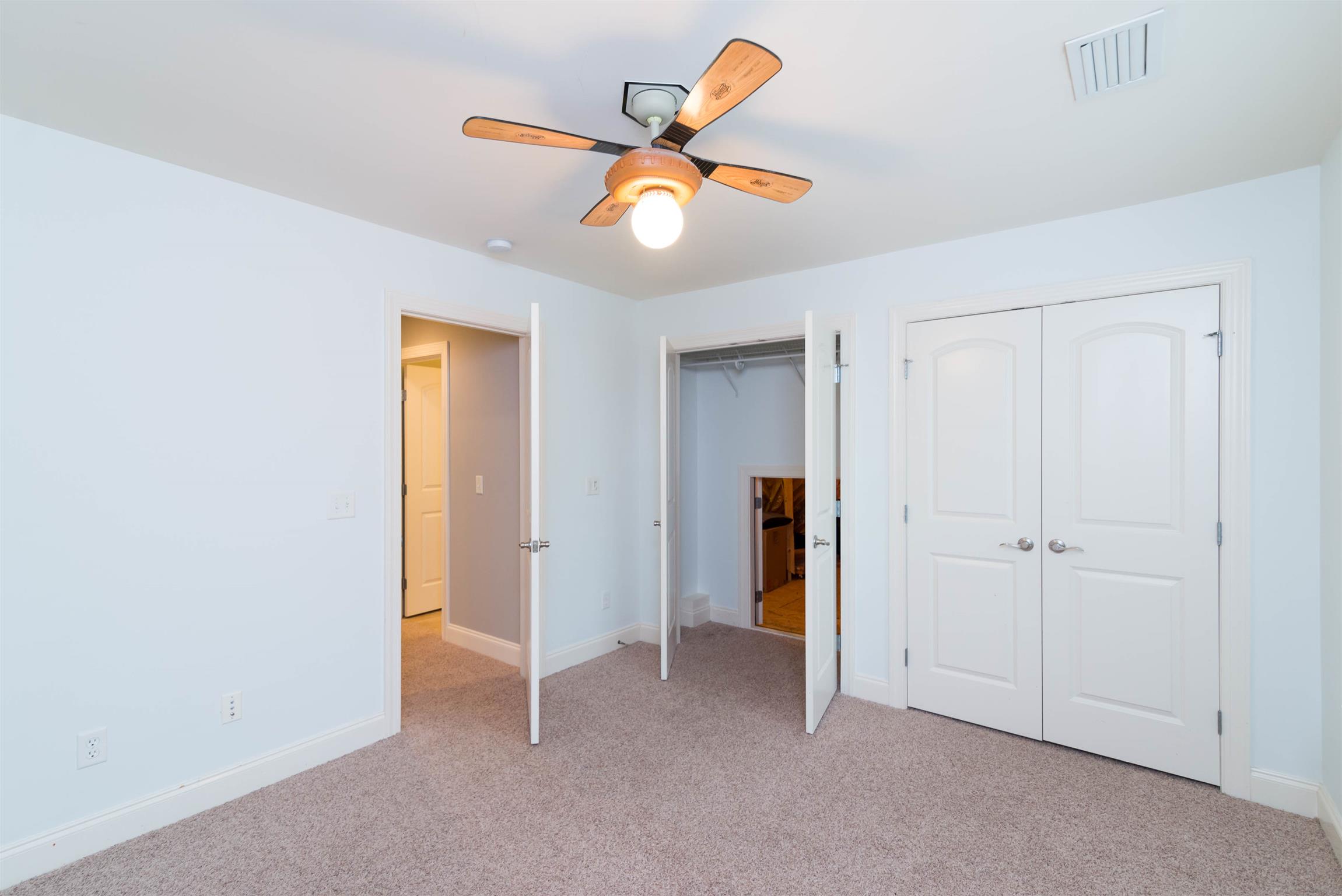 623 Tulip Grove Road Hermitage, TN 37076 - Photo 19 of 30 a view of livingroom with ceiling fan