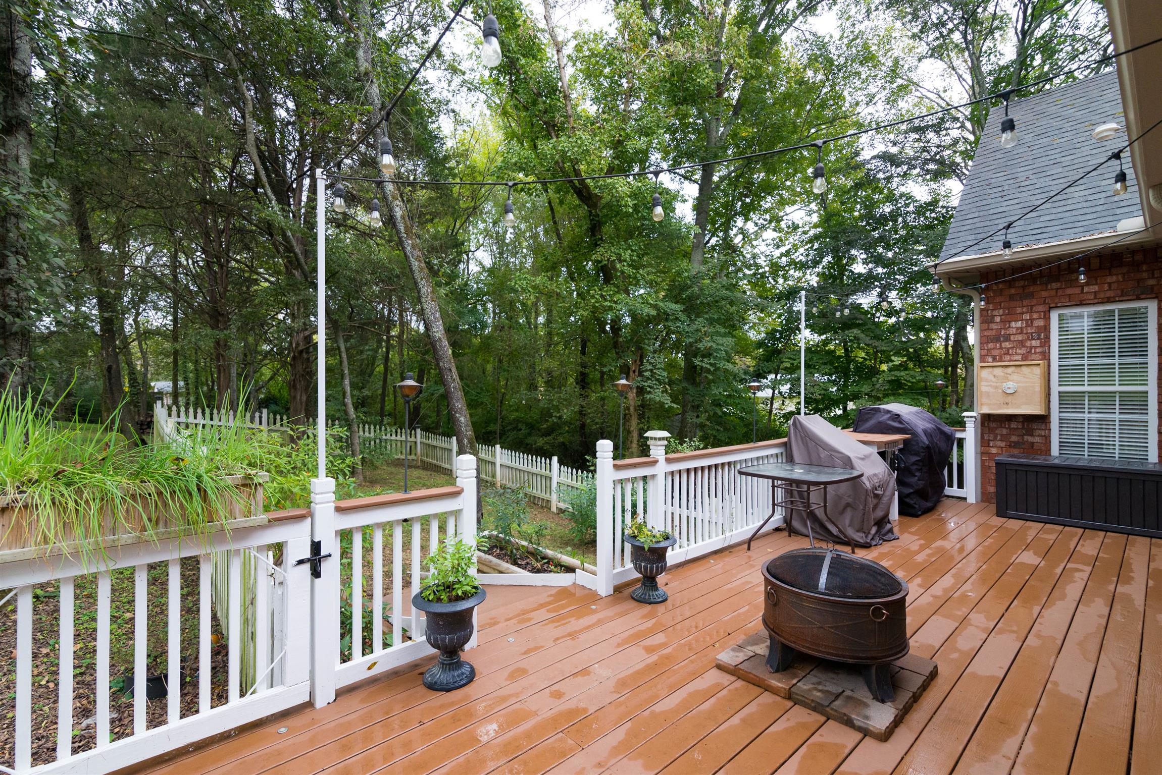 623 Tulip Grove Road Hermitage, TN 37076 - Photo 26 of 30 a view of balcony with furniture and garden